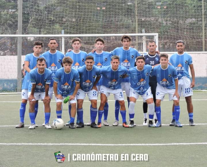 Atlético Carlos Paz cerró su pretemporada con una victoria frente a Universitario Atlético Carlos Paz cerró su pretemporada con una victoria frente a Universitario