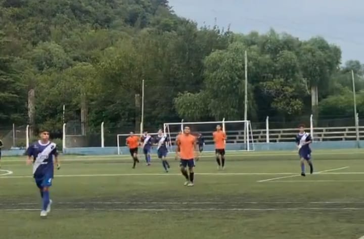 Atlético Carlos Paz empató en su primer partido de pretemporada