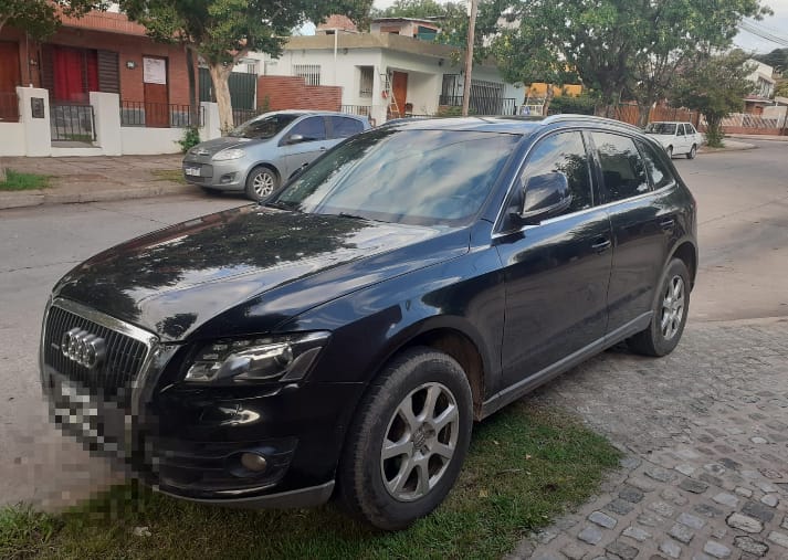 Tras un patrullaje, la policía dio con un auto que había sido robado Tras un patrullaje, la policía dio con un auto que había sido robado