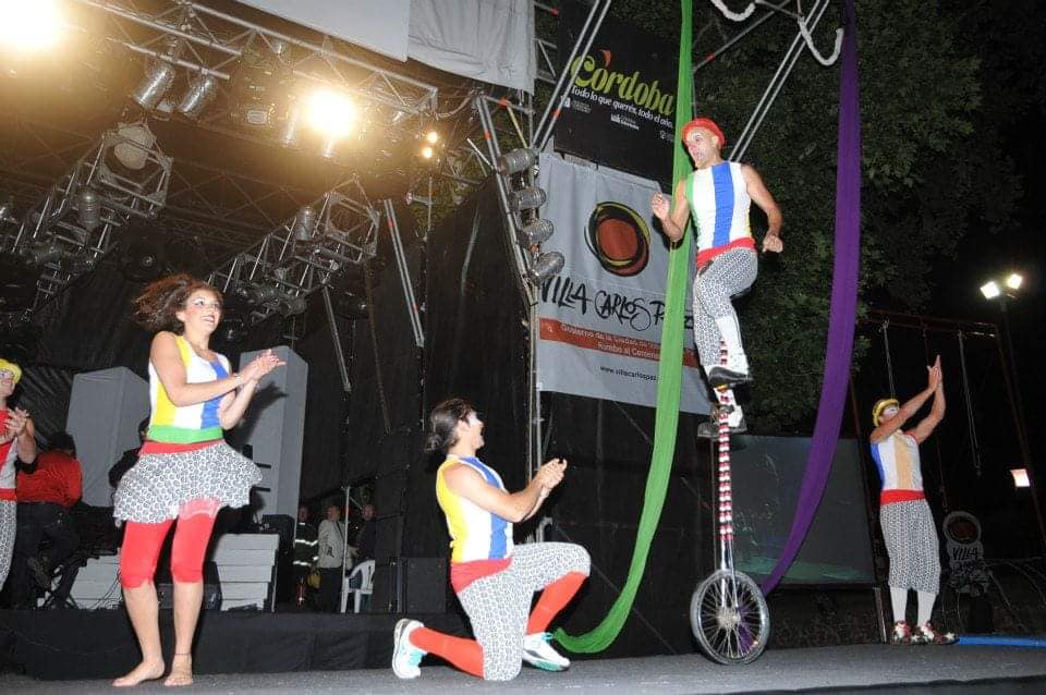 Función gratuita de la Escuela Municipal de Circo Función gratuita de la Escuela Municipal de Circo