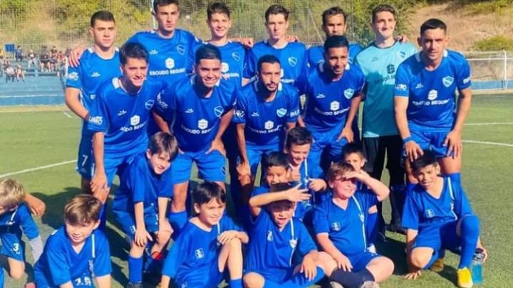 Atlético Carlos Paz volvió a la victoria en barrio La Cuesta