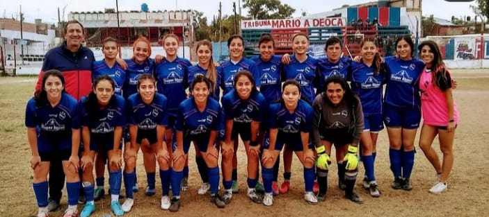 El conjunto femenino de Atlético Carlos Paz regresó al triunfo y se acerca a la punta