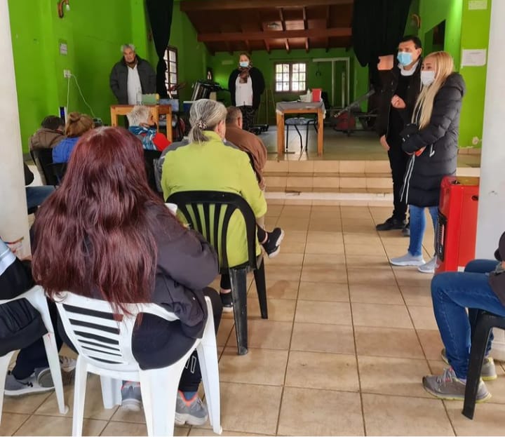 Icho Cruz presentó a sus vecinos el programa PROCORDIA Icho Cruz presentó a sus vecinos el programa PROCORDIA