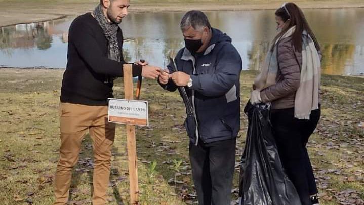 Jornada de forestación con especies nativas en barrios de Carlos Paz