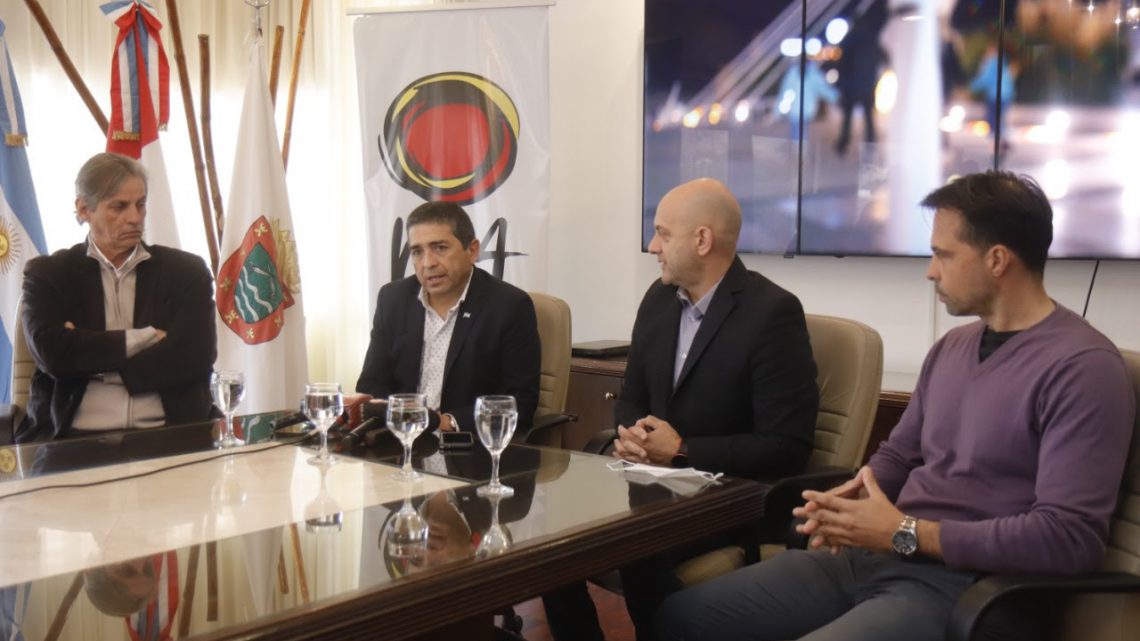 Carlos Paz y General Alvear firmaron un convenio de articulación turística Carlos Paz y General Alvear firmaron un convenio de articulación turística