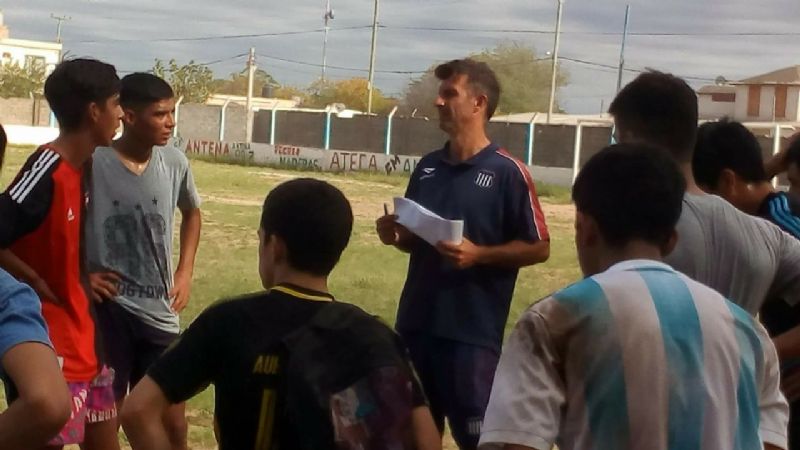 Talleres realiza una prueba de jugadores en San Antonio Talleres realiza una prueba de jugadores en San Antonio