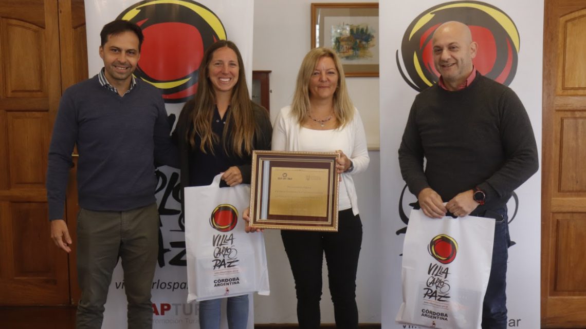 El intendente Daniel Gómez Gesteira reconoció al equipo de Vela J24 que se consagró campeón del mundial