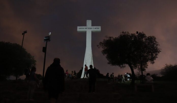Las visitas guiadas nocturnas al Cerro de la Cruz se extienden todo el año