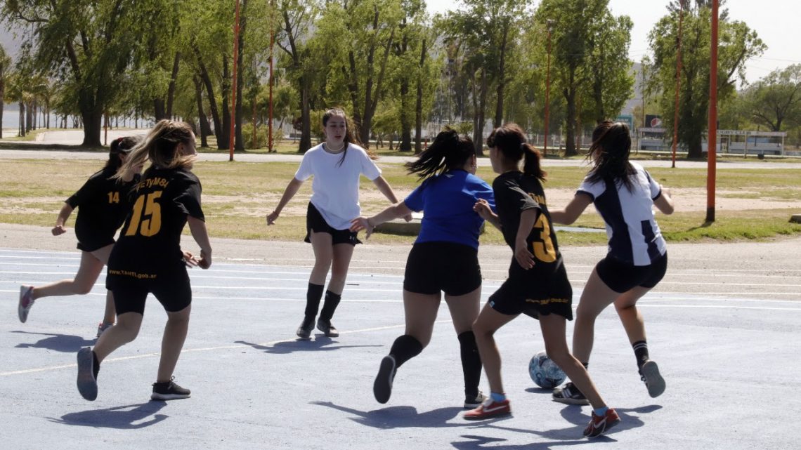 Nueva semana de deporte intercolegial en Carlos Paz Nueva semana de deporte intercolegial en Carlos Paz