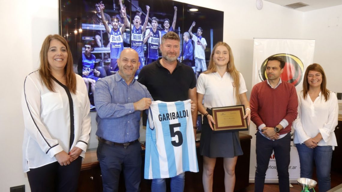 La Municipalidad de Villa Carlos Paz brindó un reconocimiento a deportistas locales La Municipalidad de Villa Carlos Paz brindó un reconocimiento a deportistas locales