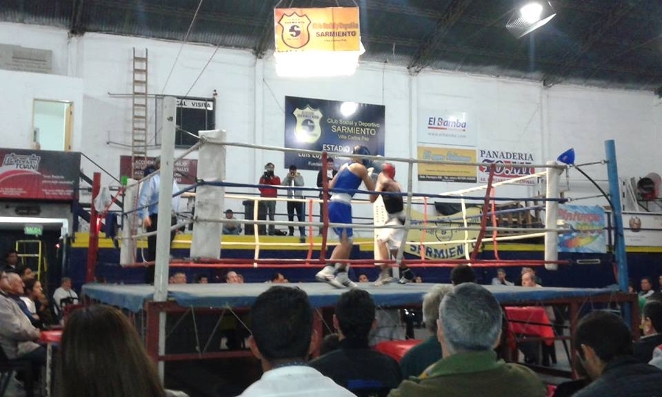 Nuevo festival de boxeo en el Club Sarmiento Nuevo festival de boxeo en el Club Sarmiento