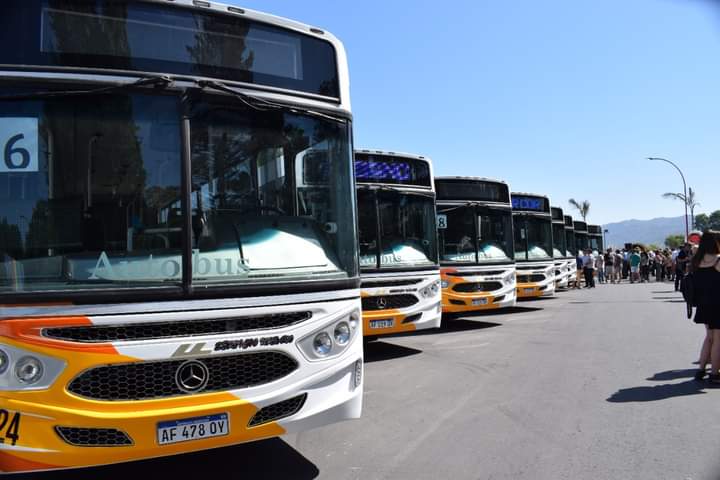 Servicio de transporte urbano: aumento de tarifa y nuevos recorridos