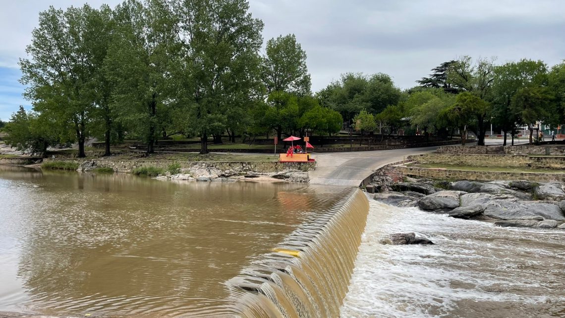 Ingreso una importante creciente al Río San Antonio