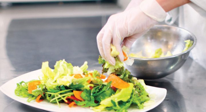 San Antonio ofrece a sus vecinos el carnet manipulador de alimentos