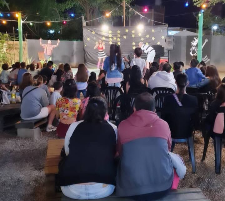 El Paseo de los Artesanos, una gran alternativa de Icho Cruz durante el verano El Paseo de los Artesanos, una gran alternativa de Icho Cruz durante el verano