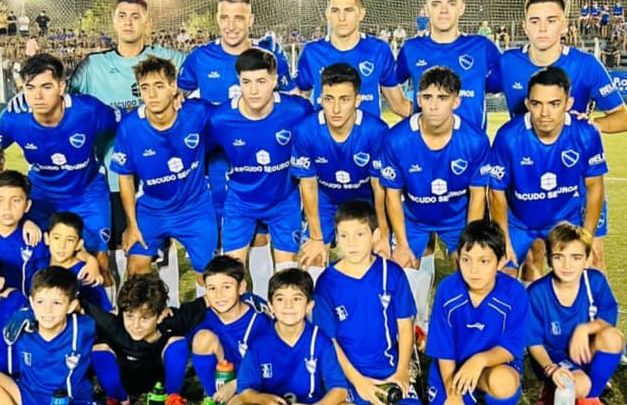Atlético Carlos Paz obtuvo una importante victoria en su regreso a barrio La Cuesta