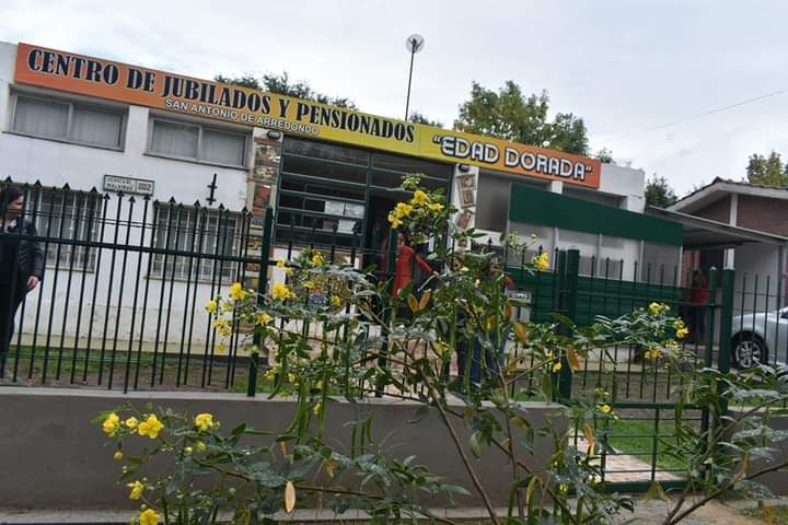 La Municipalidad de San Antonio homenajeo al Centro de Jubilados y Pensionados La Municipalidad de San Antonio homenajeo al Centro de Jubilados y Pensionados