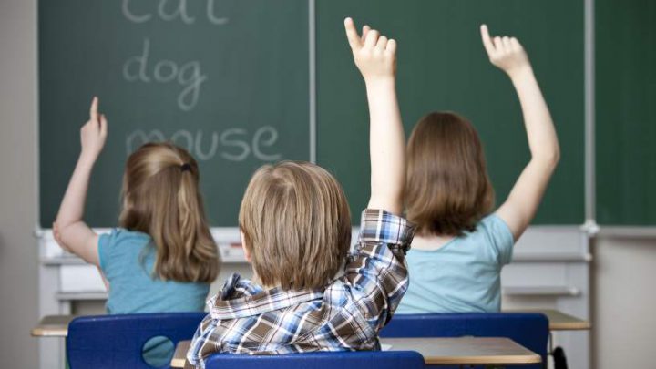 San Antonio brinda clases gratuitas de inglés para sus vecinos