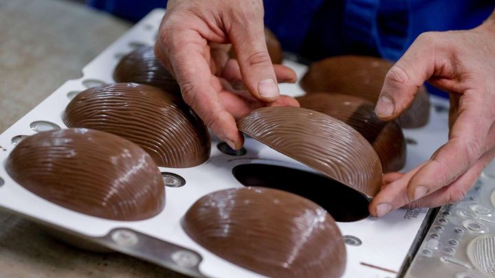 San Antonio realiza una convocatoria a la Feria de Artesanos para celebrar la Pascua