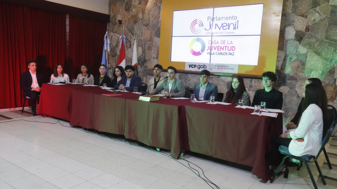 Asumieron las nuevas autoridades del Parlamento Juvenil Asumieron las nuevas autoridades del Parlamento Juvenil