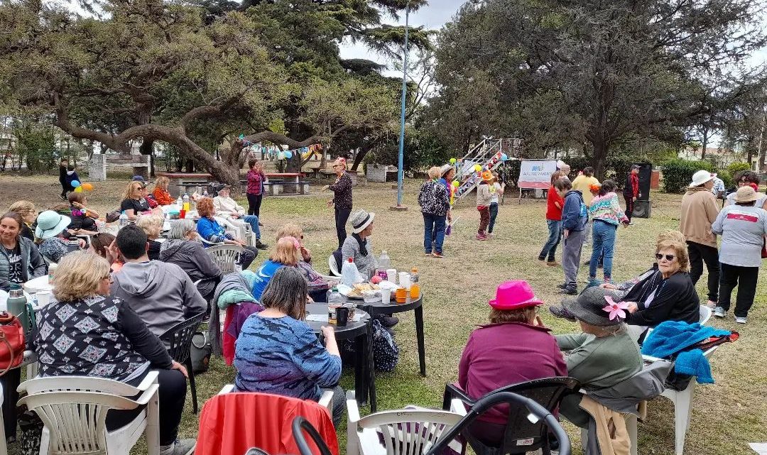 Nuevas actividades dentro del Programa Vida Activa y Saludable para adultos mayores