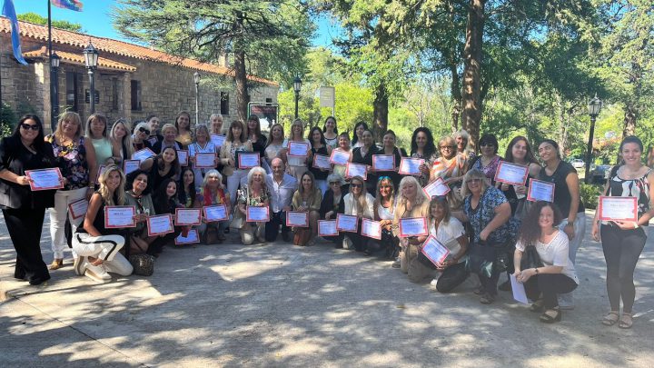 Semana de la Mujer: la Municipalidad de Carlos Paz continúa con los homenajes a mujeres trabajadoras de la ciudad