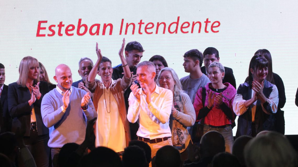 Esteban Avilés presentó su candidatura de cara a las elecciones en Carlos Paz Esteban Avilés presentó su candidatura de cara a las elecciones en Carlos Paz