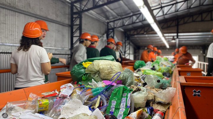 Las escuelas de Villa Carlos Paz continúan visitando el Centro Ambiental