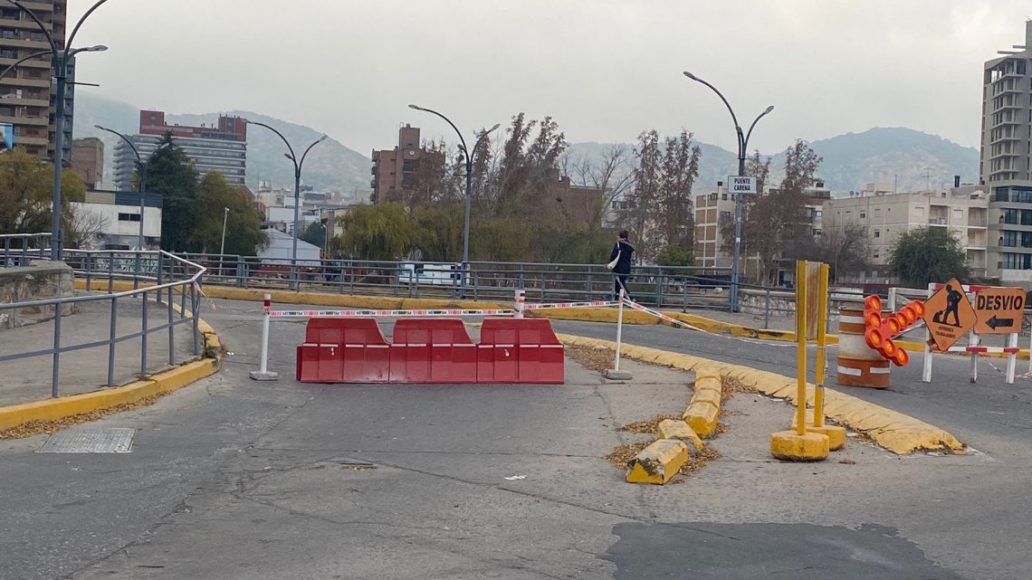 Se encuentra restringido el transito en algunos puntos de la ciudad Se encuentra restringido el transito en algunos puntos de la ciudad