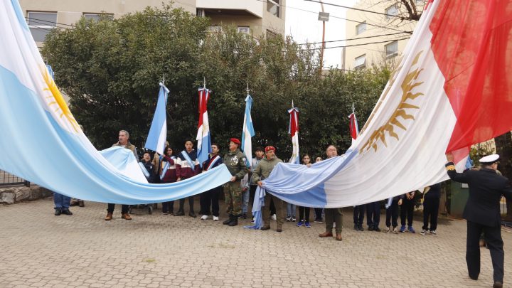Villa Carlos Paz conmemoró el Día de la Independencia