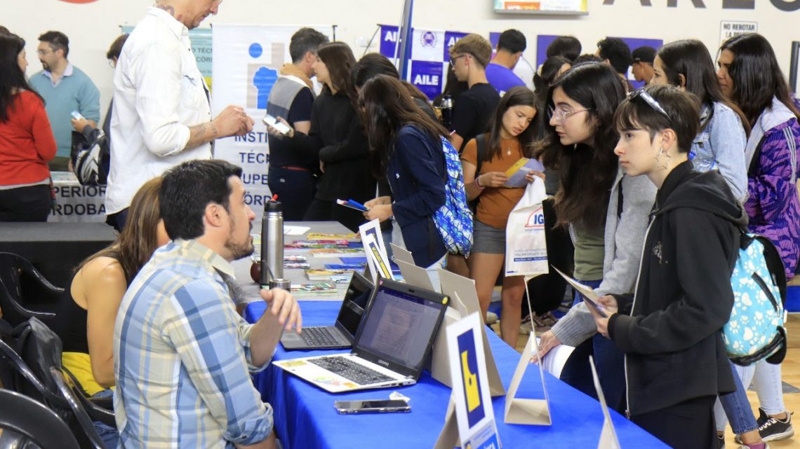 Jóvenes de toda la región participaron de la 10º edición de la Expo Carreras en Carlos Paz Jóvenes de toda la región participaron de la 10º edición de la Expo Carreras en Carlos Paz