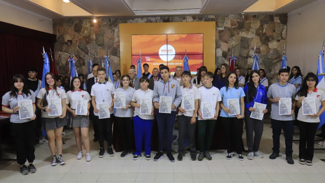 El Club Argentino de Servicio distinguió a alumnos destacados de la ciudad El Club Argentino de Servicio distinguió a alumnos destacados de la ciudad