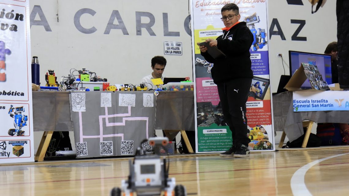 Más de 400 alumnos participaron de la primera edición del PractiCarlos 2023 Más de 400 alumnos participaron de la primera edición del PractiCarlos 2023