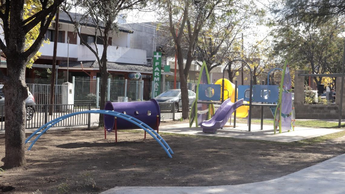 Se realizo la refuncionalizacion y puesta en valor de la Plaza Ecuador Se realizo la refuncionalizacion y puesta en valor de la Plaza Ecuador