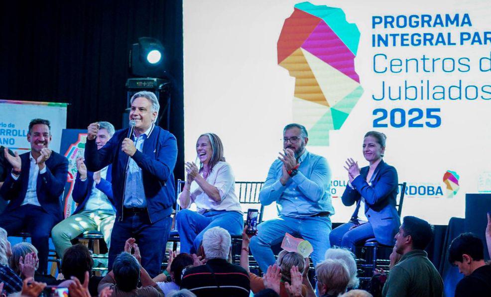 Llaryora: “Sostenemos un Estado con superávit y la gente adentro” Llaryora: “Sostenemos un Estado con superávit y la gente adentro”
