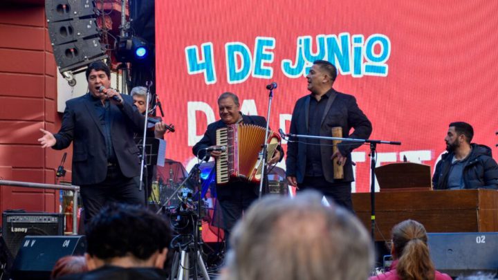 Con espectáculos al aire libre, así se vive el Día del Cuarteto en la peatonal de Córdoba