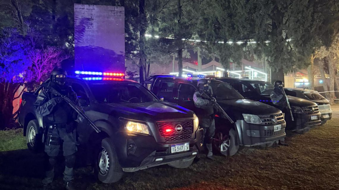 Incautaron tussi, éxtasis, cocaína y más drogas en una fiesta en Malagueño Incautaron tussi, éxtasis, cocaína y más drogas en una fiesta en Malagueño