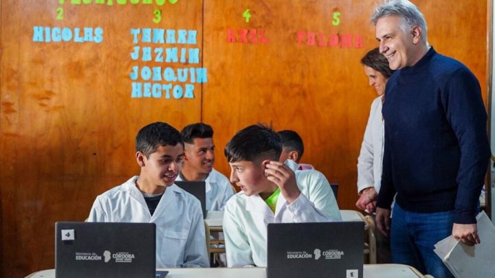 Ya son casi 1300 las escuelas cordobesas conectadas a internet satelital