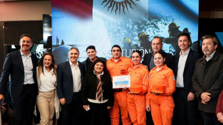La Provincia sigue fortaleciendo a los bomberos voluntarios