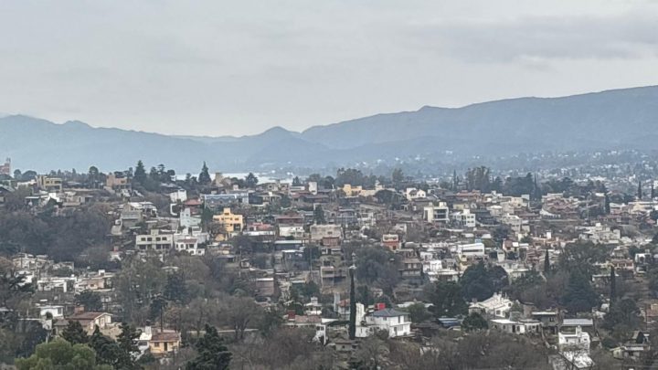 Tormenta en Carlos Paz: Cuánto llovió y cómo seguirá el tiempo