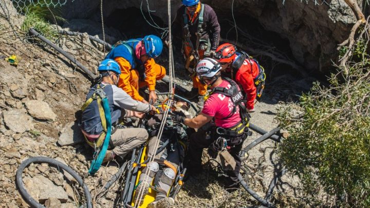Bomberos del DUAR realizaron un simulacro de rescate en los túneles de Taninga