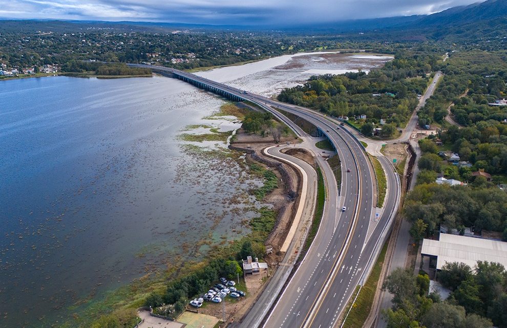 Córdoba fue reconocida en la categoría obra vial del año por la Autovía Punilla