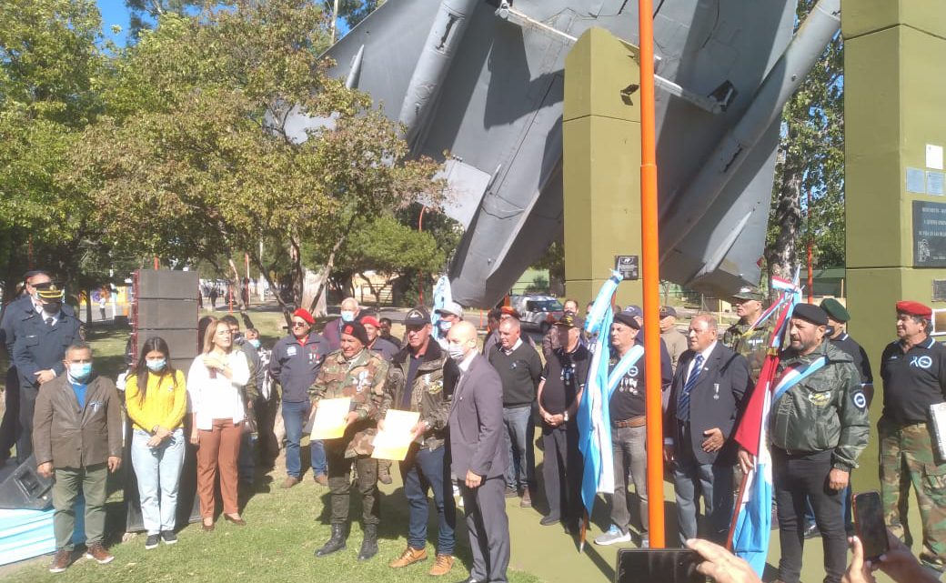 Homenaje a los Caídos y Veteranos de Malvinas en Villa Carlos Paz