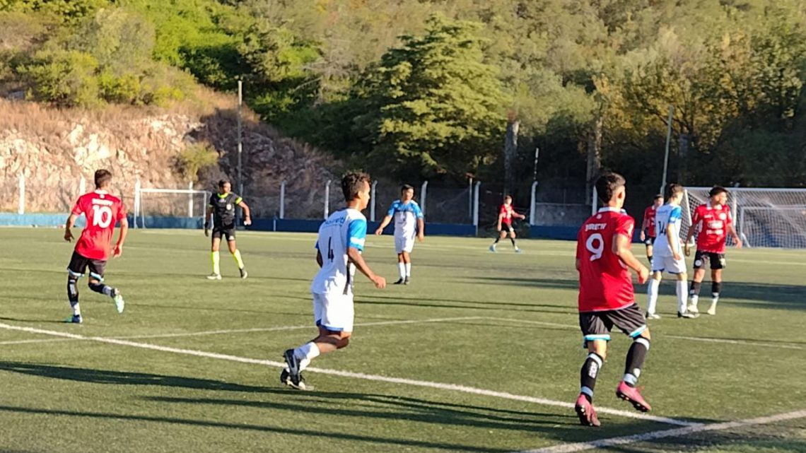 Nueva derrota: Atlético Carlos Paz perdió frente a Belgrano en su casa Nueva derrota: Atlético Carlos Paz perdió frente a Belgrano en su casa