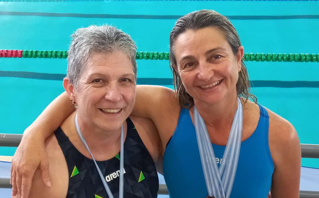 Destacada actuación de dos profesoras carlospacenses en el Torneo Argentino Máster de Natación Destacada actuación de dos profesoras carlospacenses en el Torneo Argentino Máster de Natación