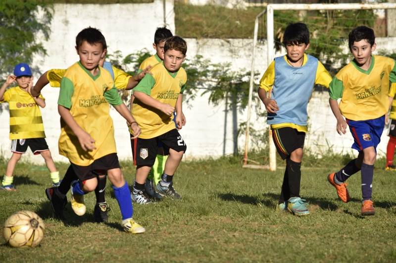 Nuevo Encuentro de Fútbol Infantil en San Antonio de Arredondo Nuevo Encuentro de Fútbol Infantil en San Antonio de Arredondo
