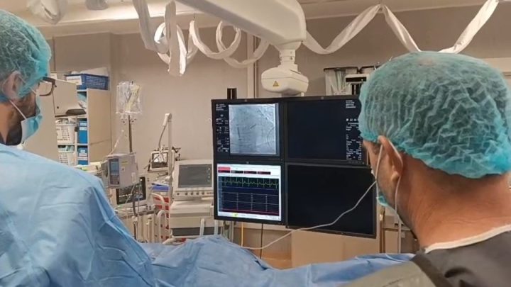Nuevo hito de la salud pública: realizaron el primer implante de marcapasos sin cables en un hospital provincial